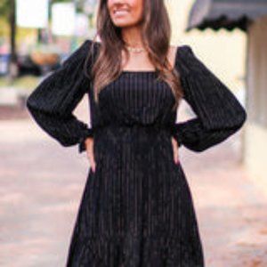 Going Dancing Lurex Detail Dress (Medium, Black)